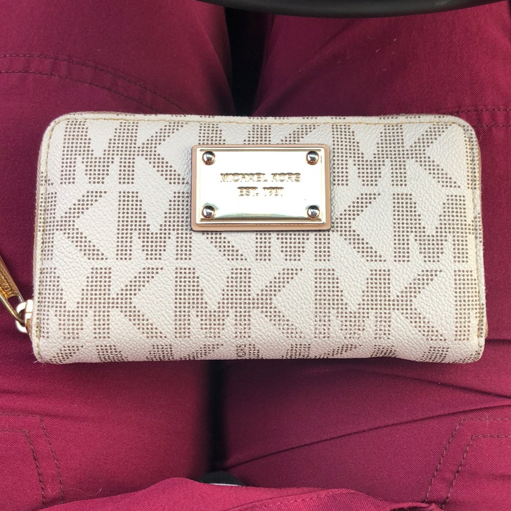 Michael Kors wallet